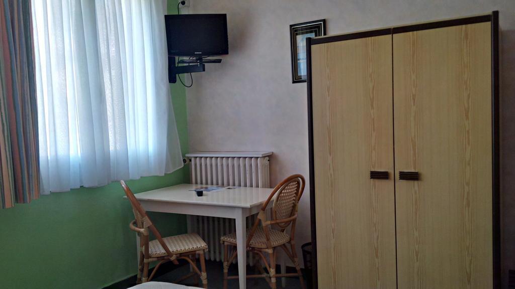 Hotel De Touraine Saint-Nazaire  Ruang foto